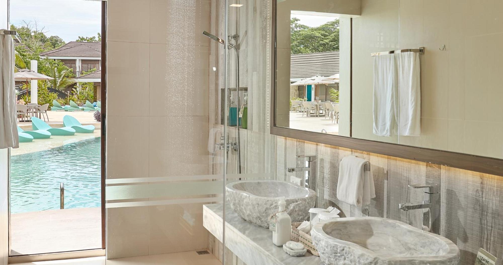 Tag Resort Coron Luaran gambar